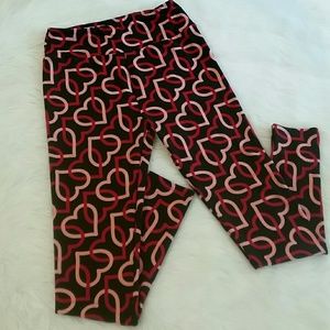 Like new Lularoe interlocking hearts leggings